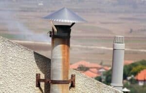Una canna fumaria sporca può compromettere la qualità dell'aria all'interno delle abitazioni